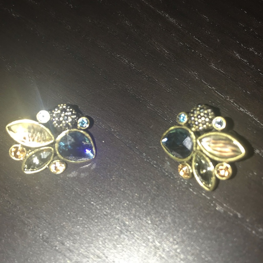 Chloe and Isabel statement earring.